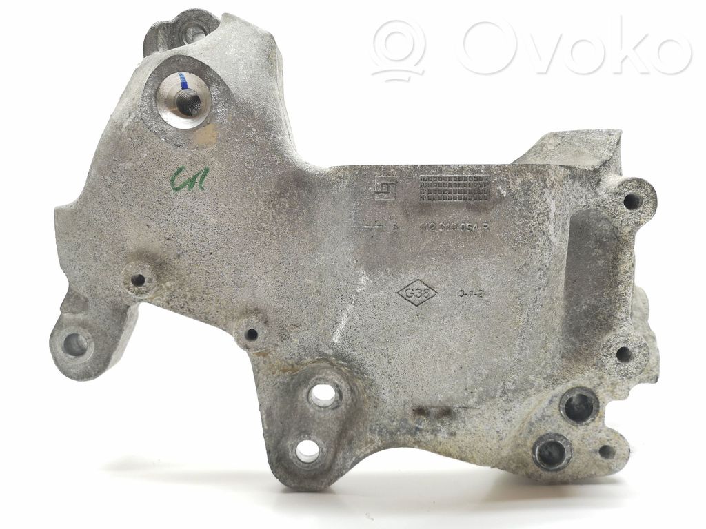 Renault Trafic III (X82) Engine mounting bracket 