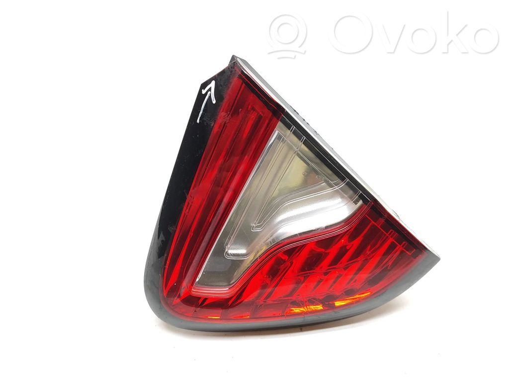 Renault Captur Takaluukun takavalot 