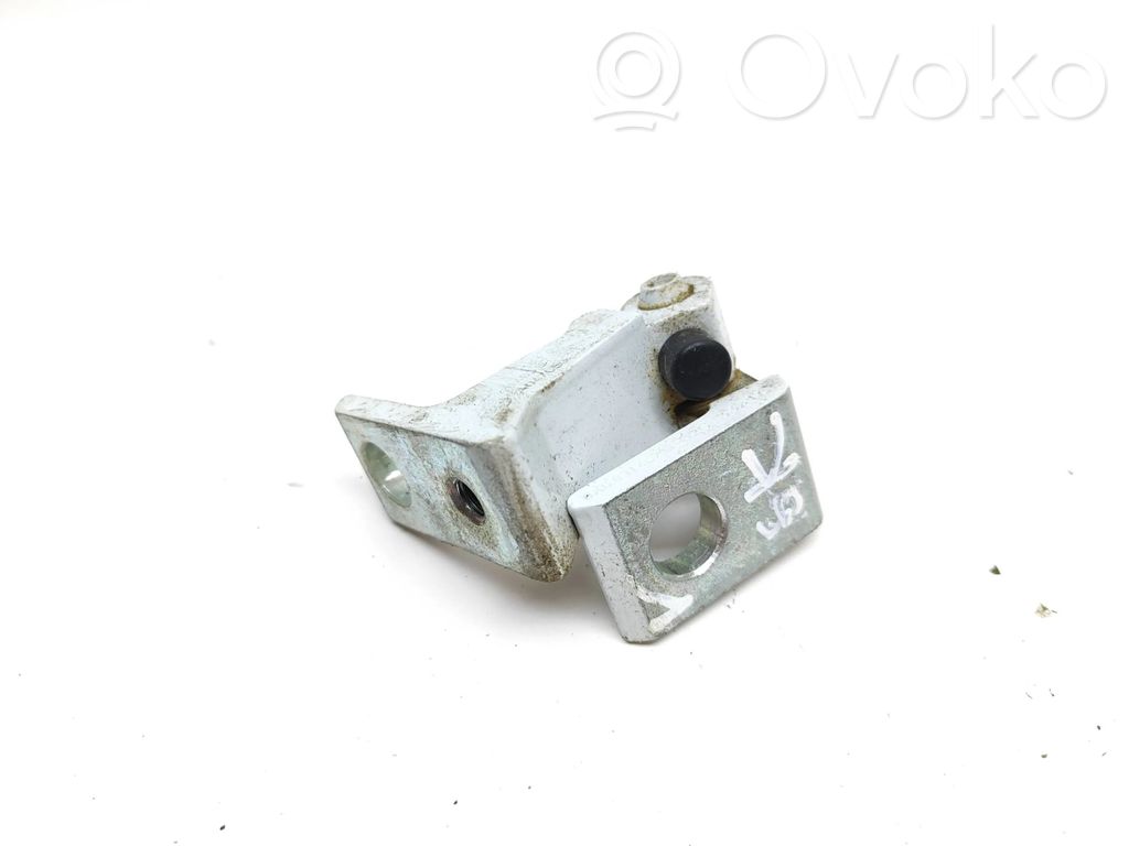 Zawias górny drzwi tylnych   8X0831407B,A047058,02E33177