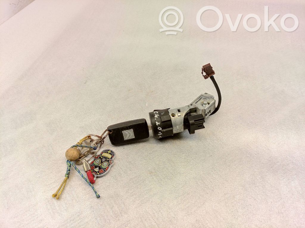 Citroen C4 II Užvedimo spynelė 