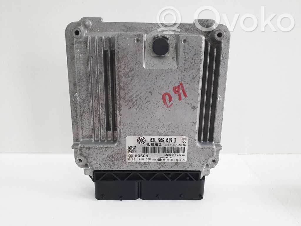 Seat Exeo (3R) Engine control unit/module 