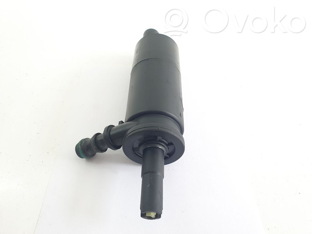 Mercedes-Benz E W212 Windscreen/windshield washer pump 