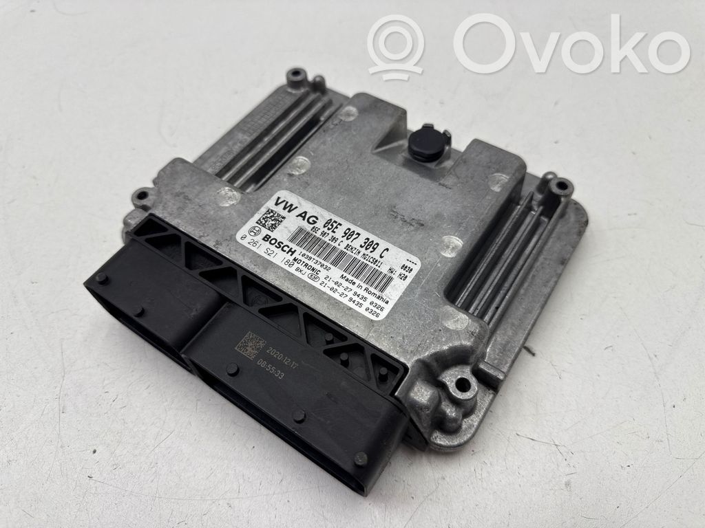 Audi Q3 F3 Engine control unit/module 