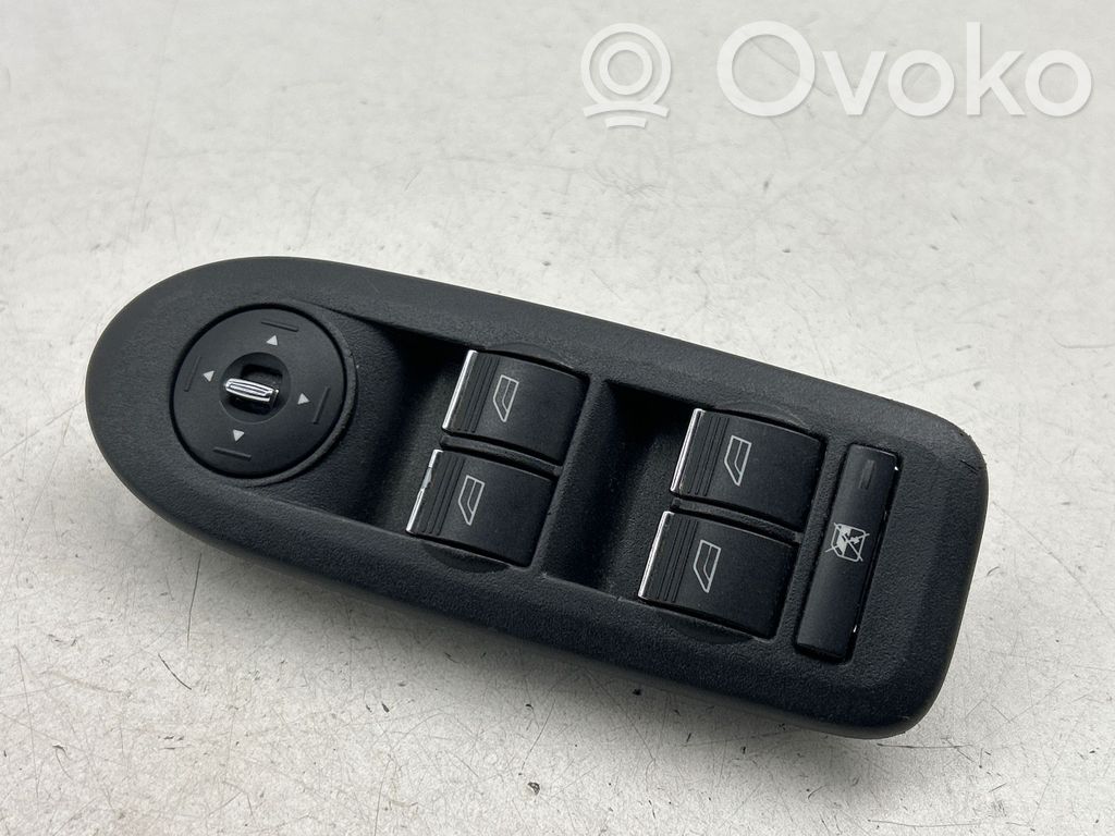 Ford Kuga I Electric window control switch 