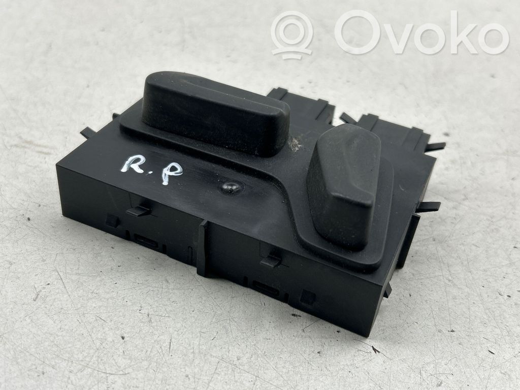 Citroen DS5 Seat control switch 
