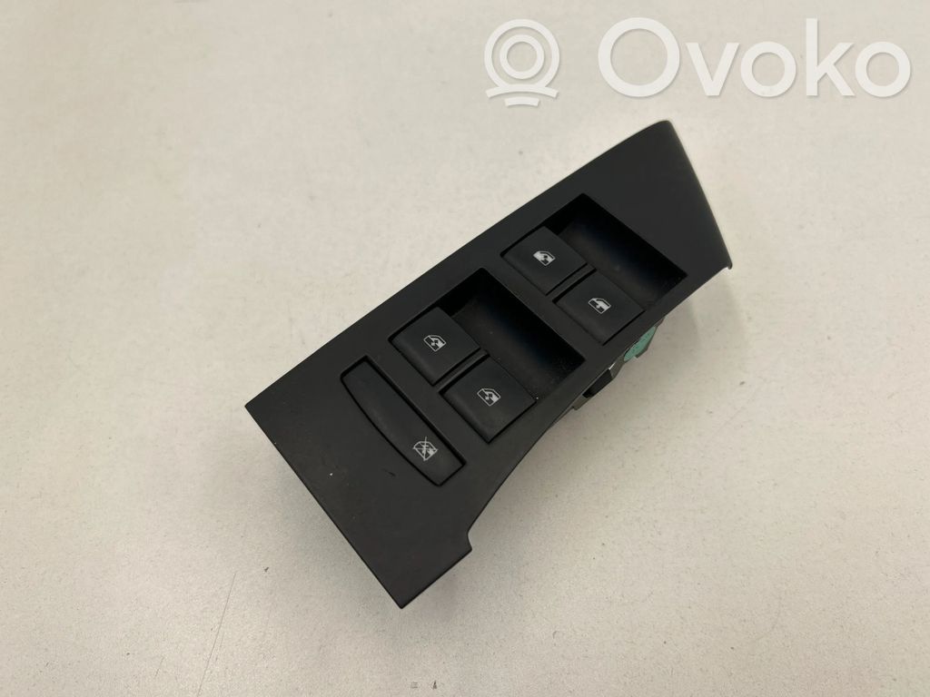 Opel Astra J Electric window control switch 