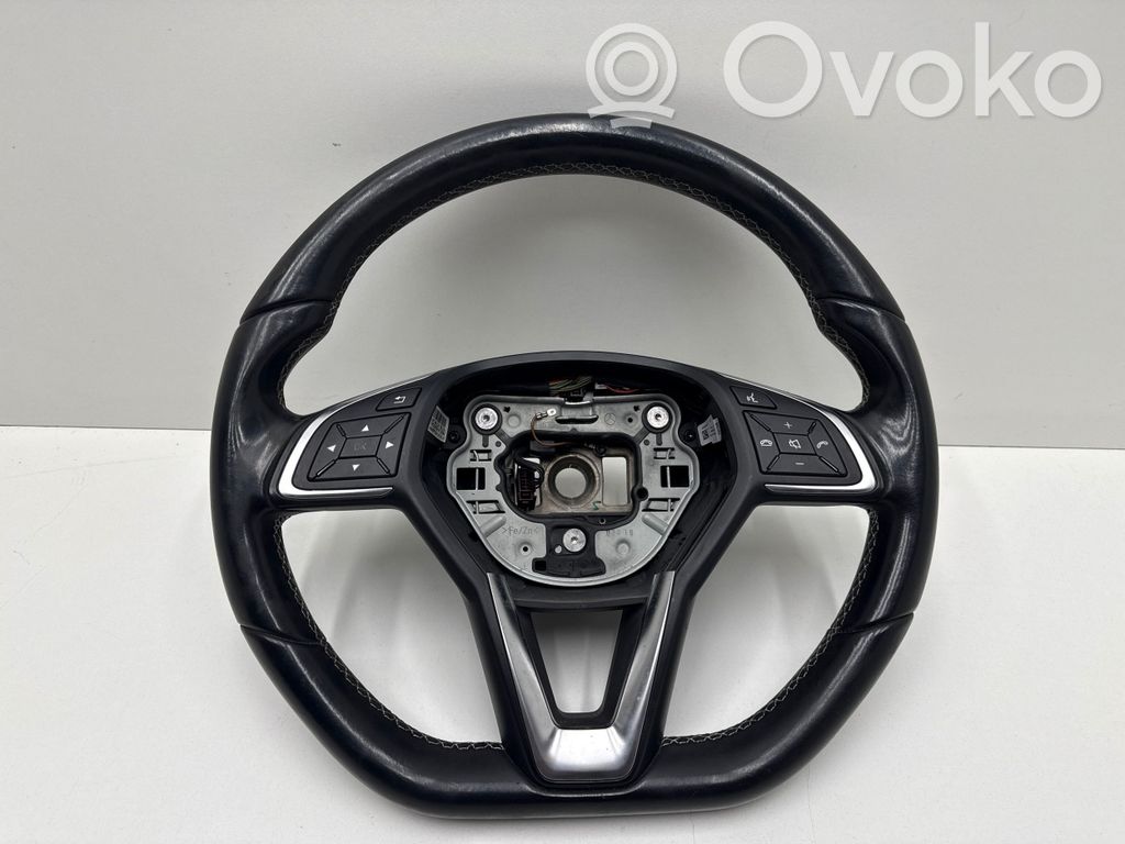 Infiniti Q30 Volan 