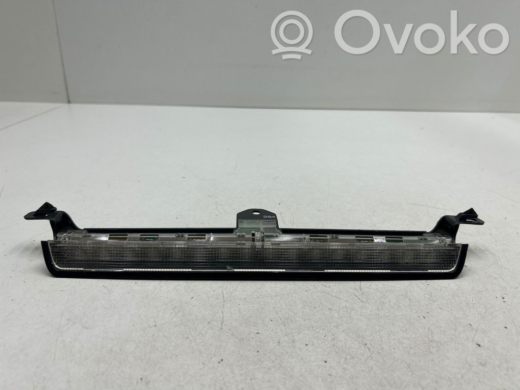 Volvo V70 Third/center stoplight 