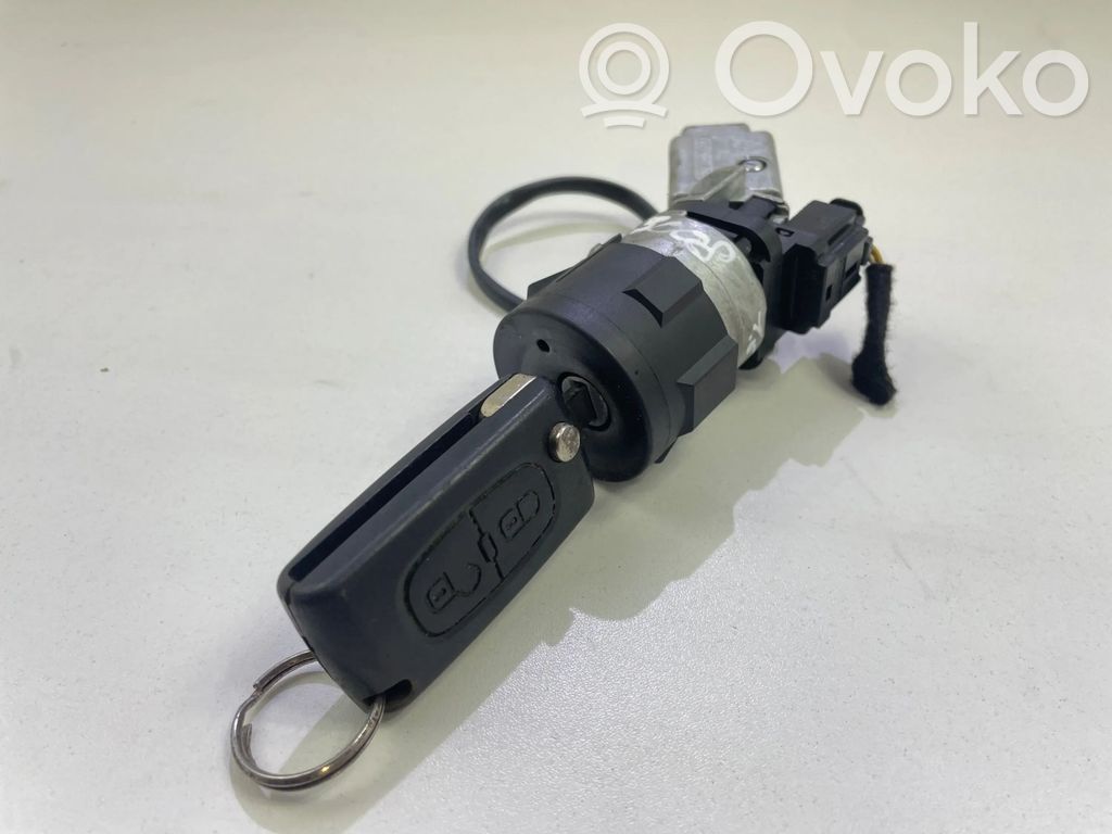 Peugeot 3008 I Front door lock (next to the handle) 