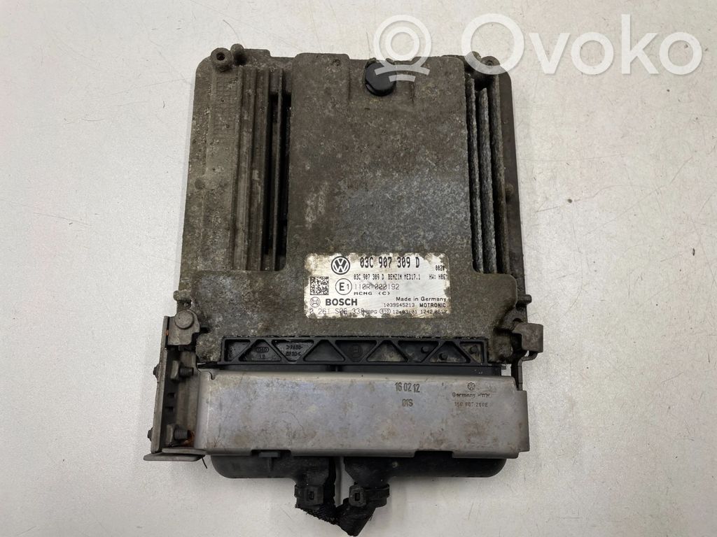 Volkswagen PASSAT B7 Engine control unit/module 