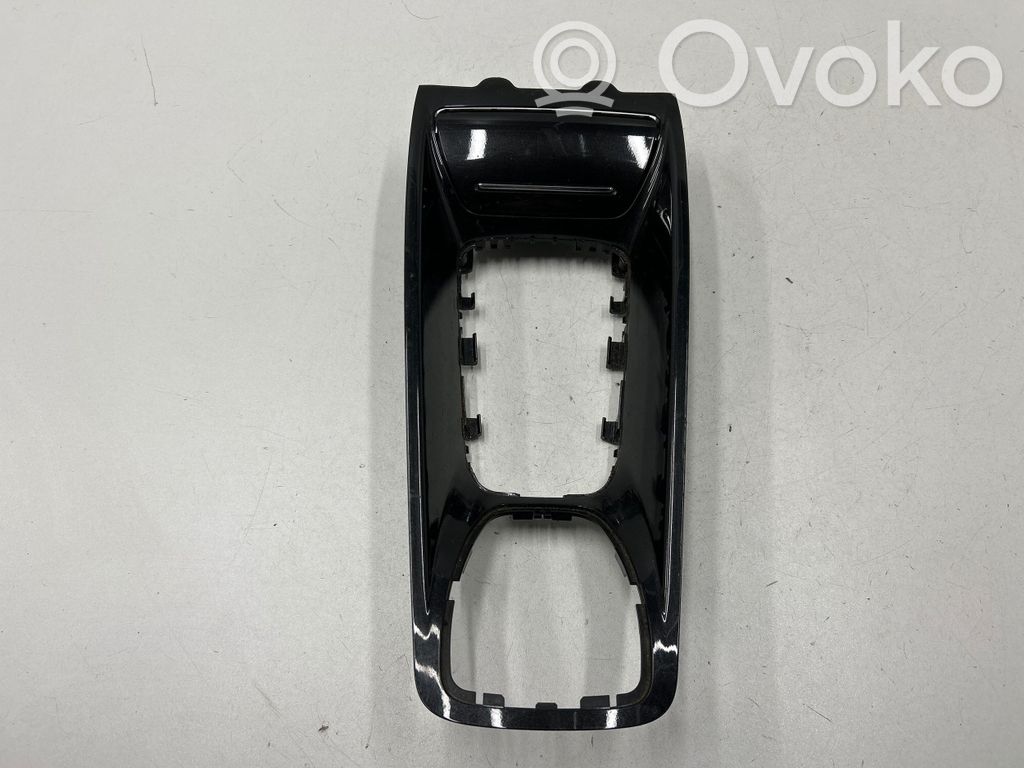 Citroen C5 Pavarų perjungimo svirties apdaila (plastikinė) 