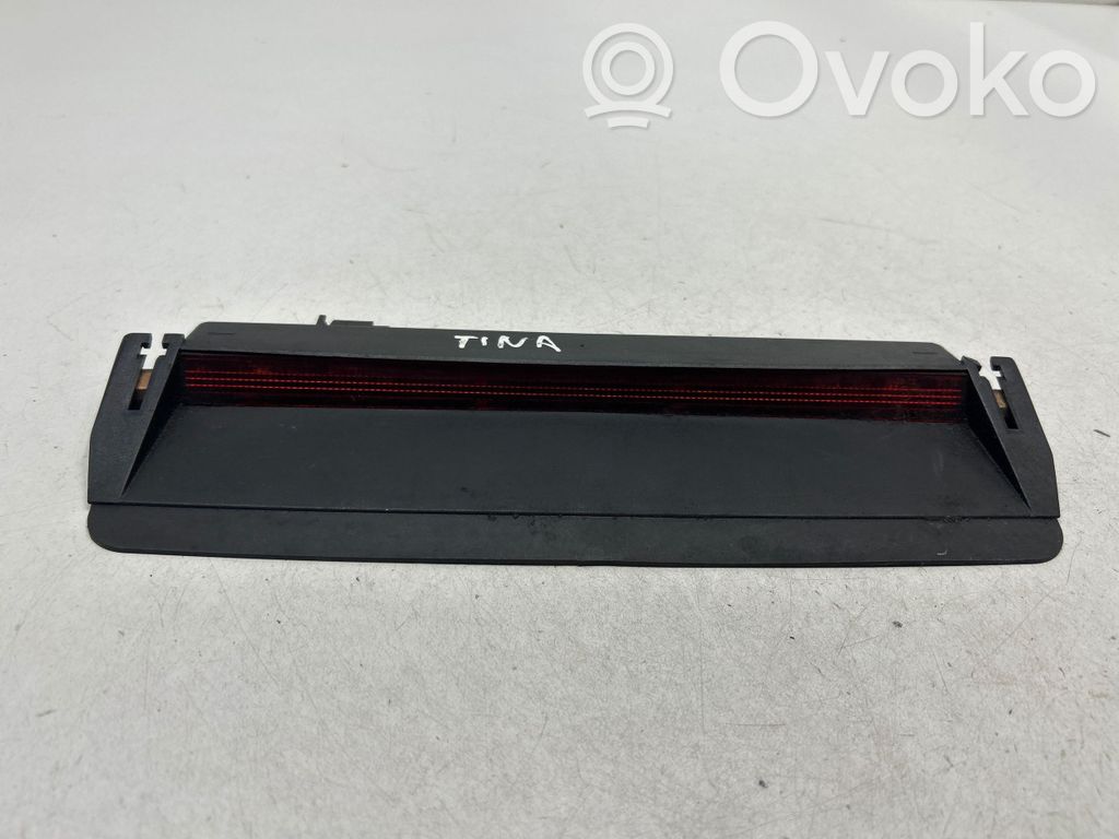 Nissan Almera Tino Third/center stoplight 