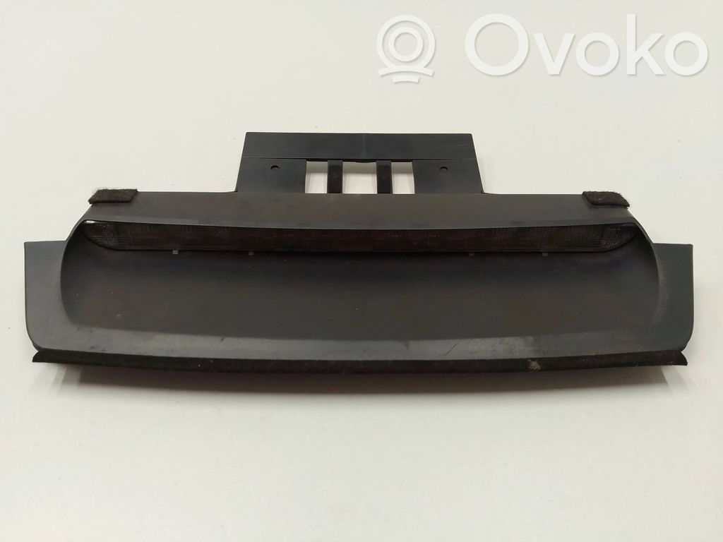 Volvo S60 Third/center stoplight 