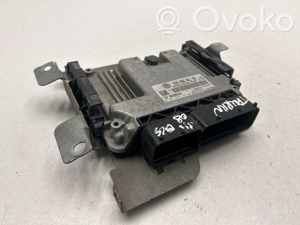 Volkswagen Touran I Engine control unit/module 
