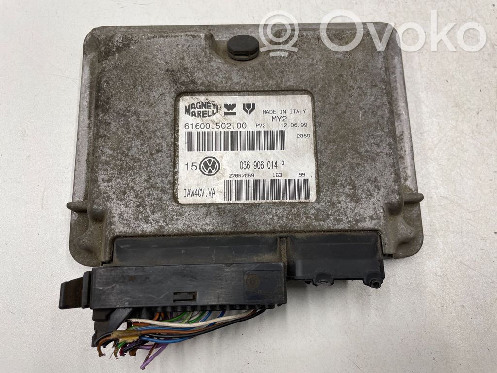 Volkswagen Golf IV Engine control unit/module 