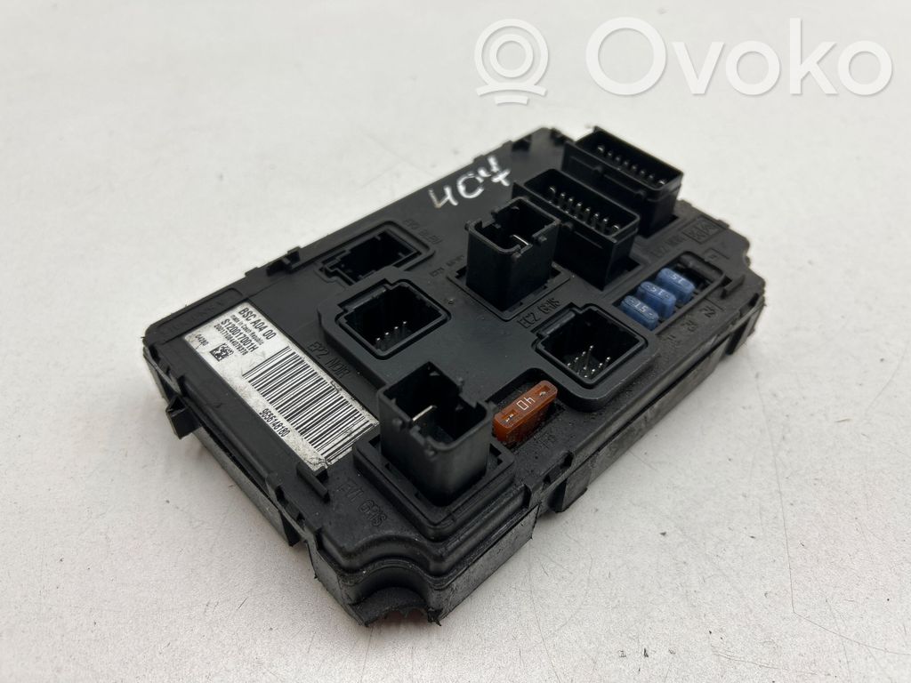 Peugeot 407 Fuse module 