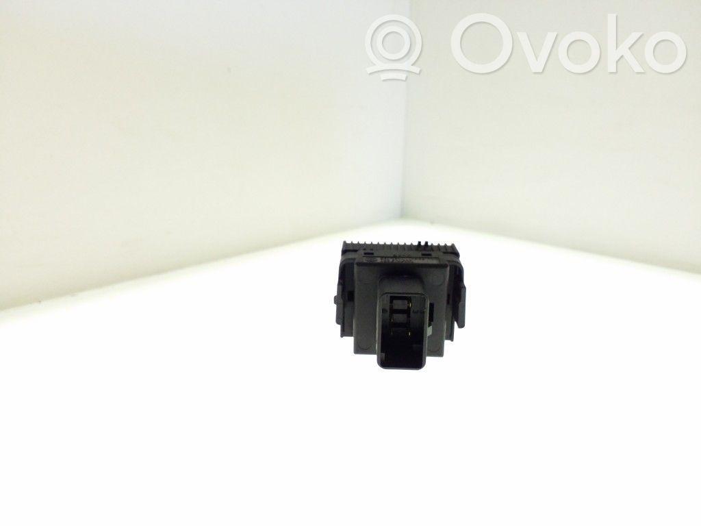 Volkswagen Transporter - Caravelle T5 Headlight level height control switch 