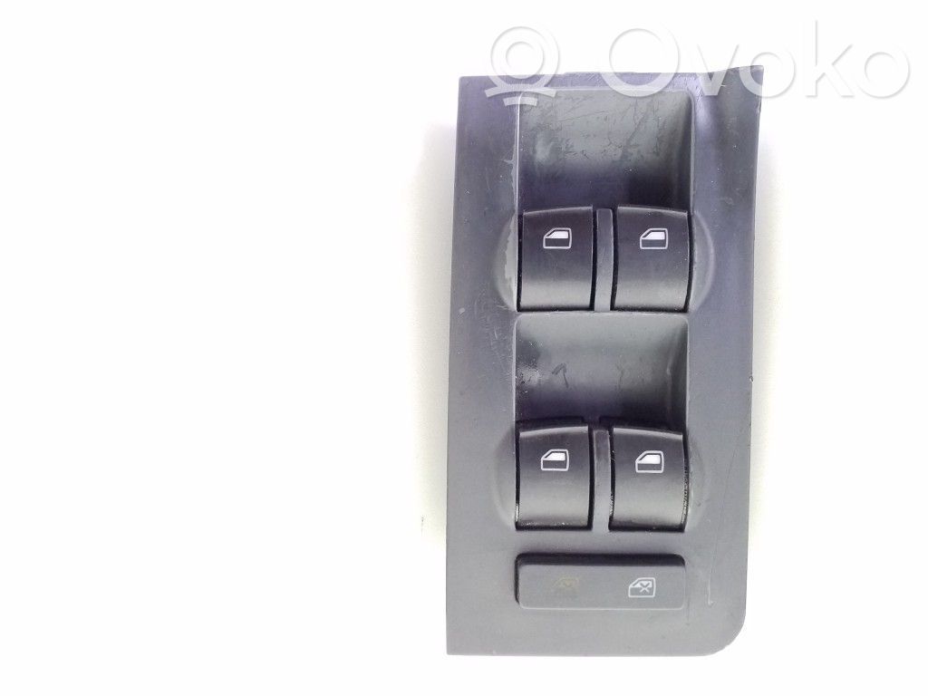 Audi A6 Allroad C5 Electric window control switch 