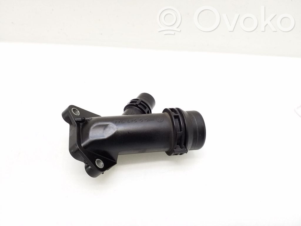 BMW 5 E60 E61 Engine coolant pipe/hose 