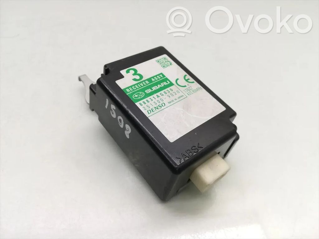Subaru Legacy Module unité de contrôle d'antenne 