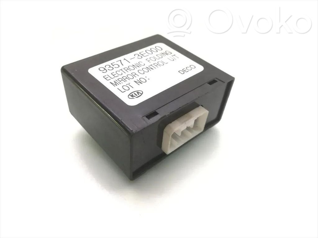 KIA Sorento Wing mirror control module 