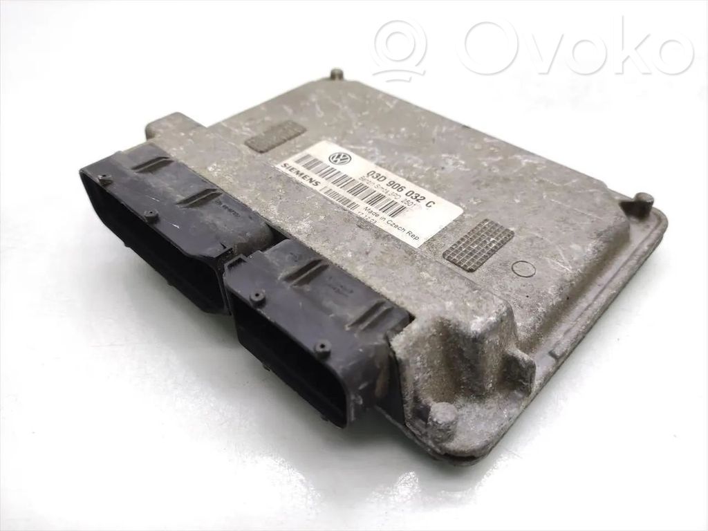 Volkswagen Polo IV 9N3 Engine control unit/module 