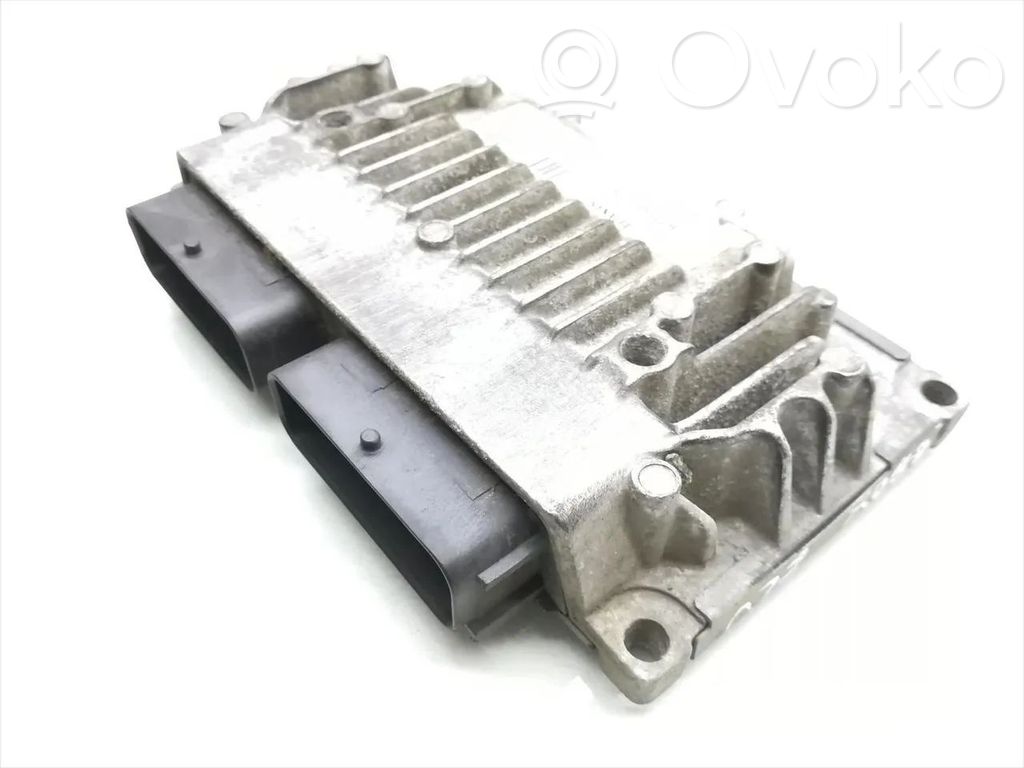 Sterownik / Moduł ECU   8200950229,8200749934,S126028120A