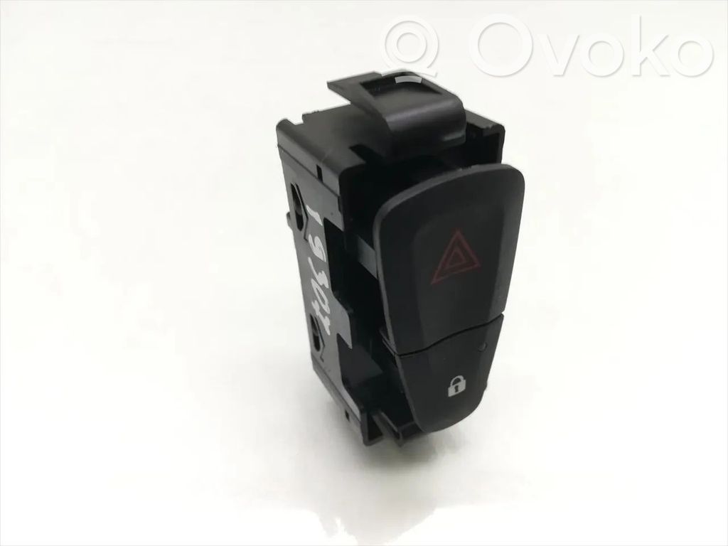 Dacia Sandero Hazard light switch 