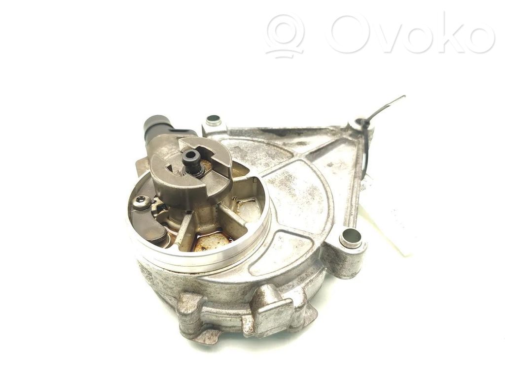 BMW 3 F30 F35 F31 Vacuum pump 