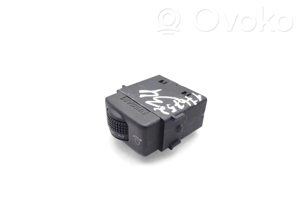 Nissan Note (E11) Headlight level height control switch 