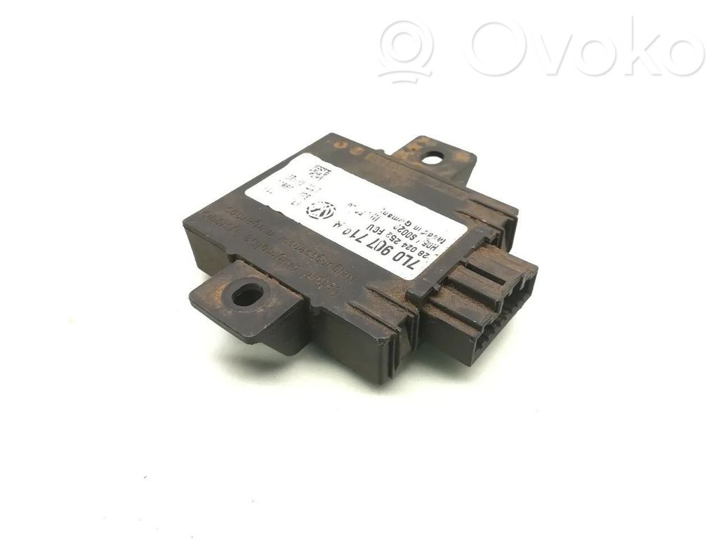 Volkswagen Touareg I Alarm control unit/module 