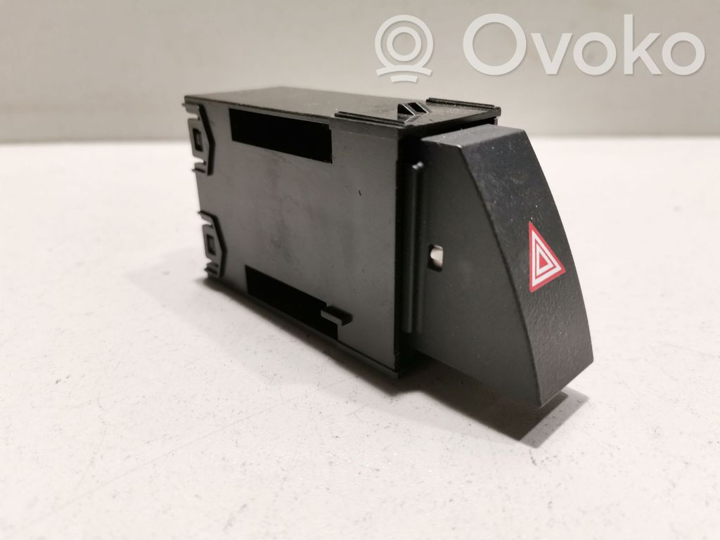Lexus CT 200H Hazard light switch 