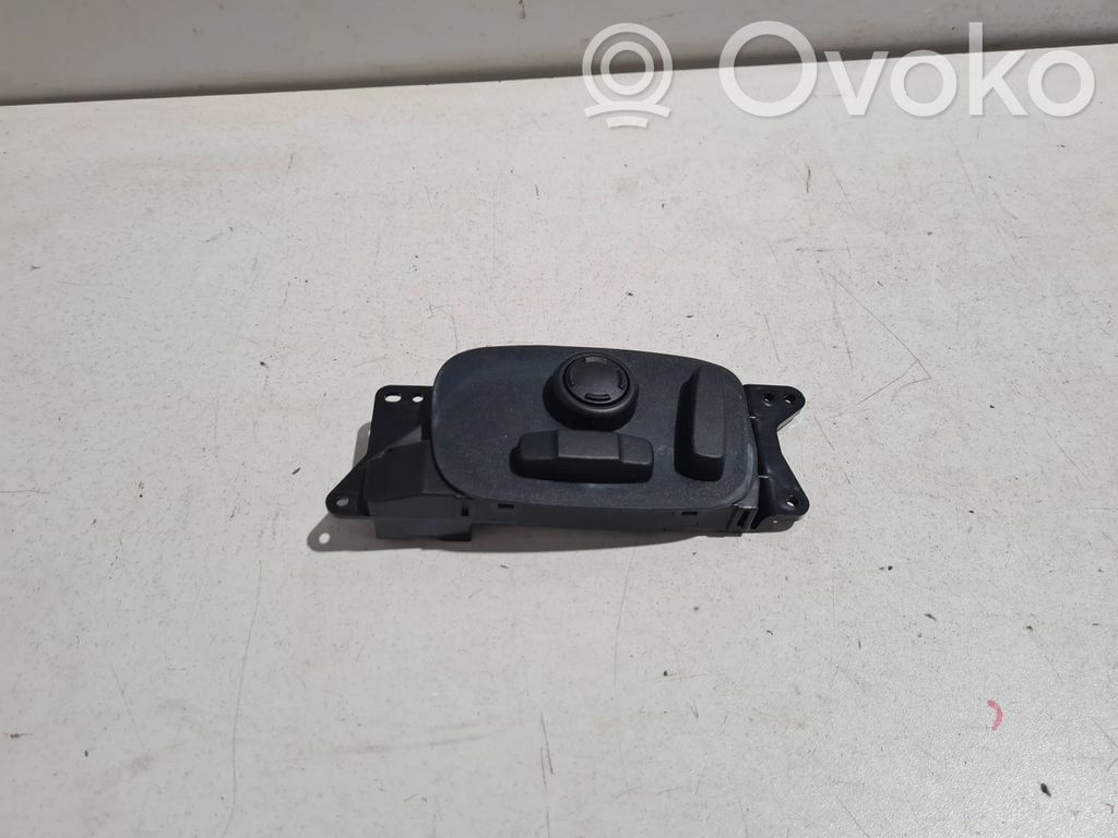 Seat control switch   FK7214B566CB
