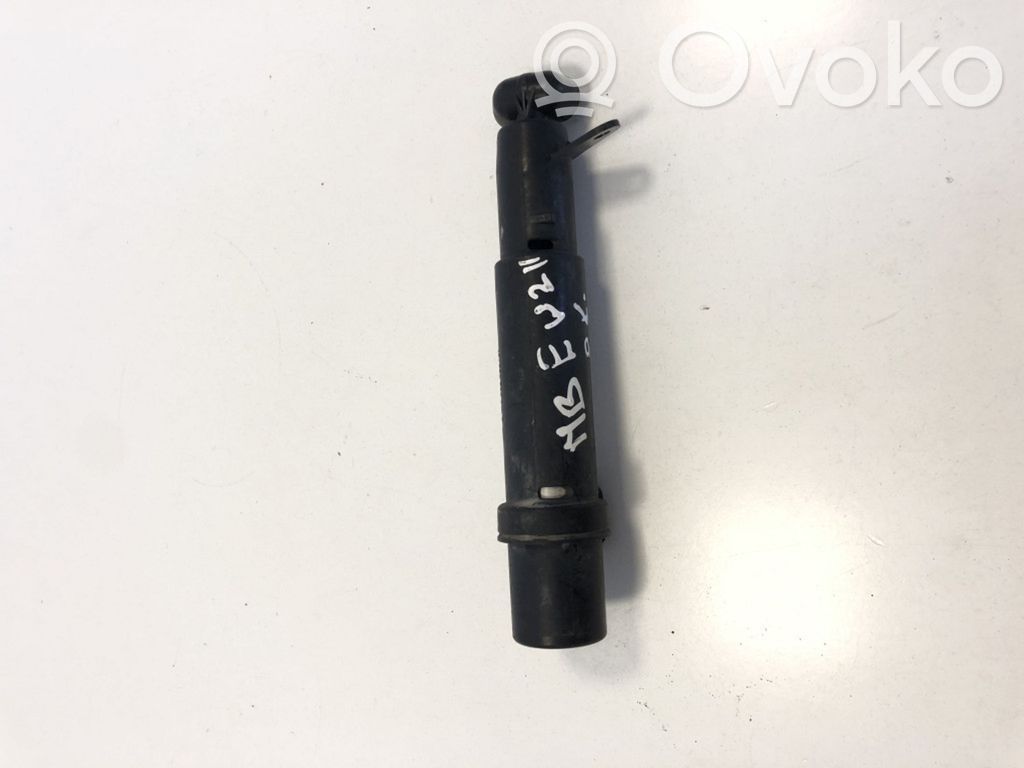 Mercedes-Benz E W211 Headlight washer spray nozzle 