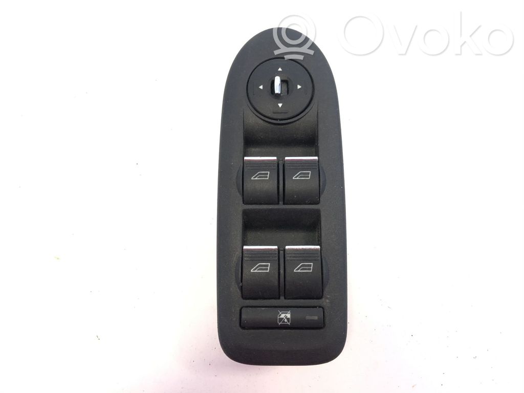 Ford C-MAX I Electric window control switch 