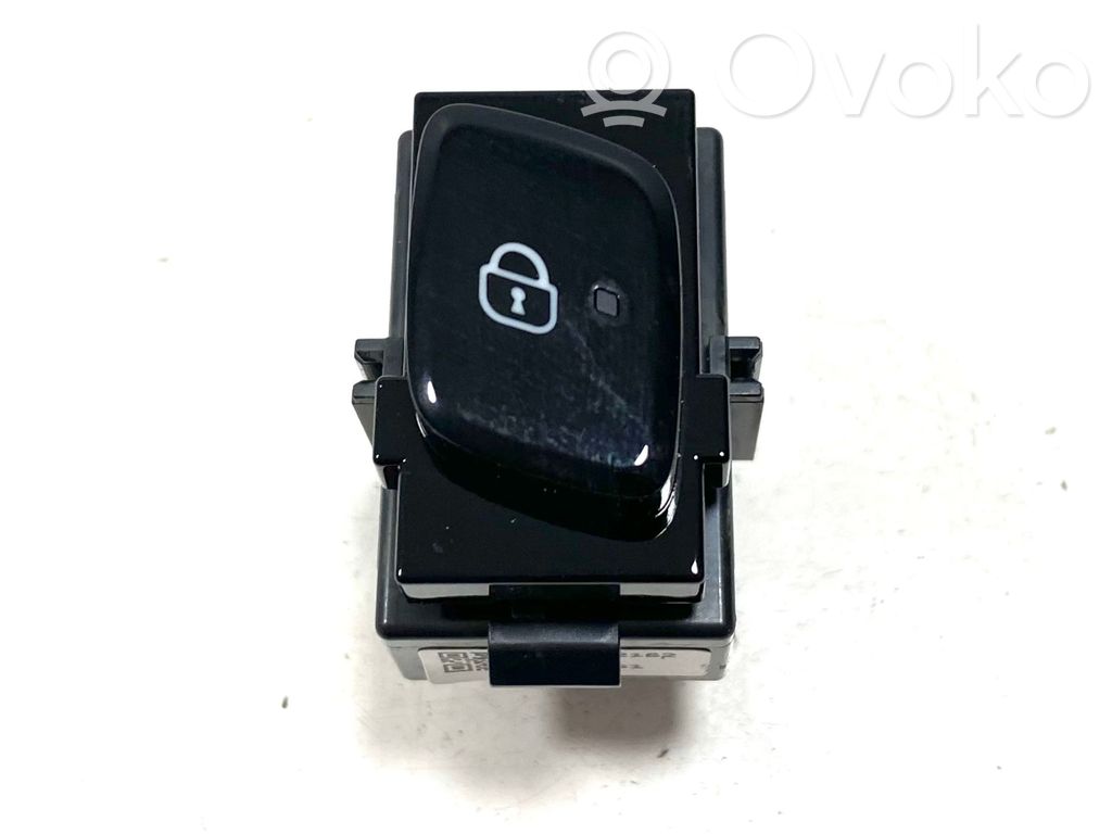 Volvo XC90 Central locking switch button 