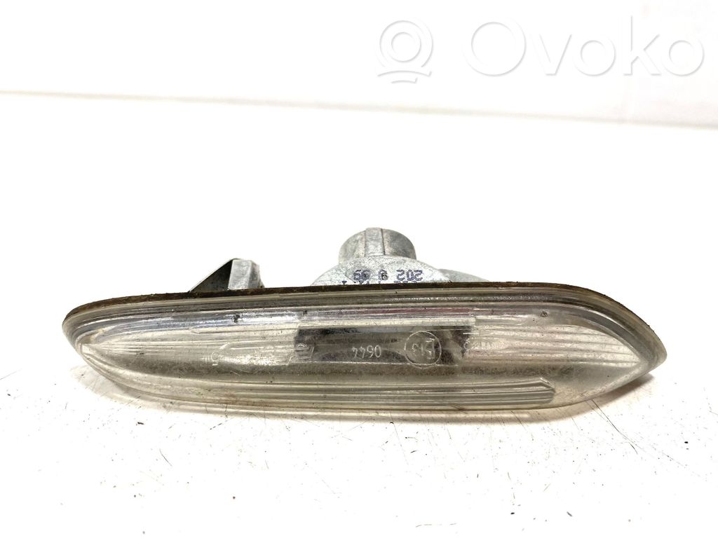 BMW 5 E60 E61 Front fender indicator light 