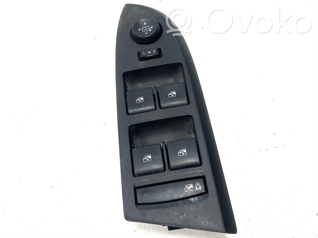 Chevrolet Volt I Electric window control switch 