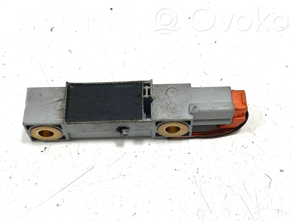 Volvo V70 Oro pagalvių smūgio daviklis 