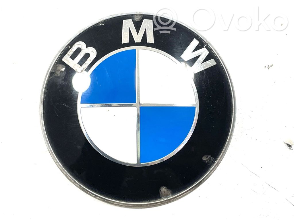 BMW 5 E60 E61 Gamintojo ženkliukas 
