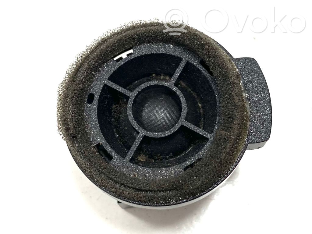 Toyota Avensis T270 Panel speaker 