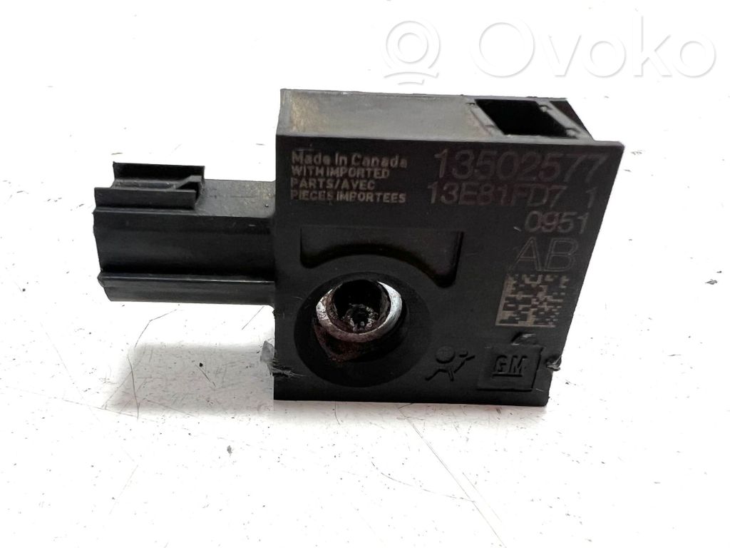 Chevrolet Volt I Airbag deployment crash/impact sensor 