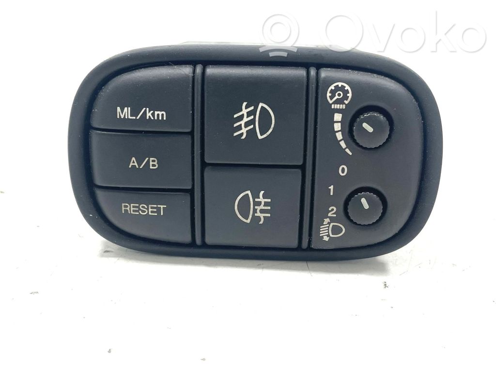 Jaguar S-Type Fog light switch 