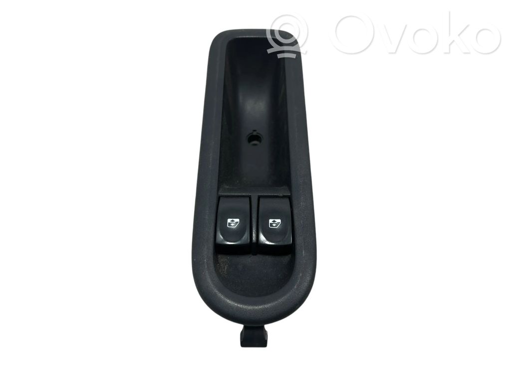 Renault Clio III Electric window control switch 