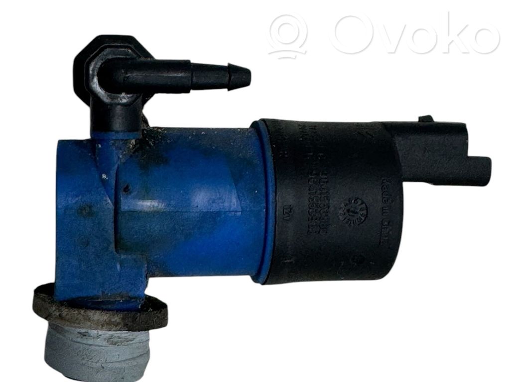 Renault Clio III Windscreen/windshield washer pump 