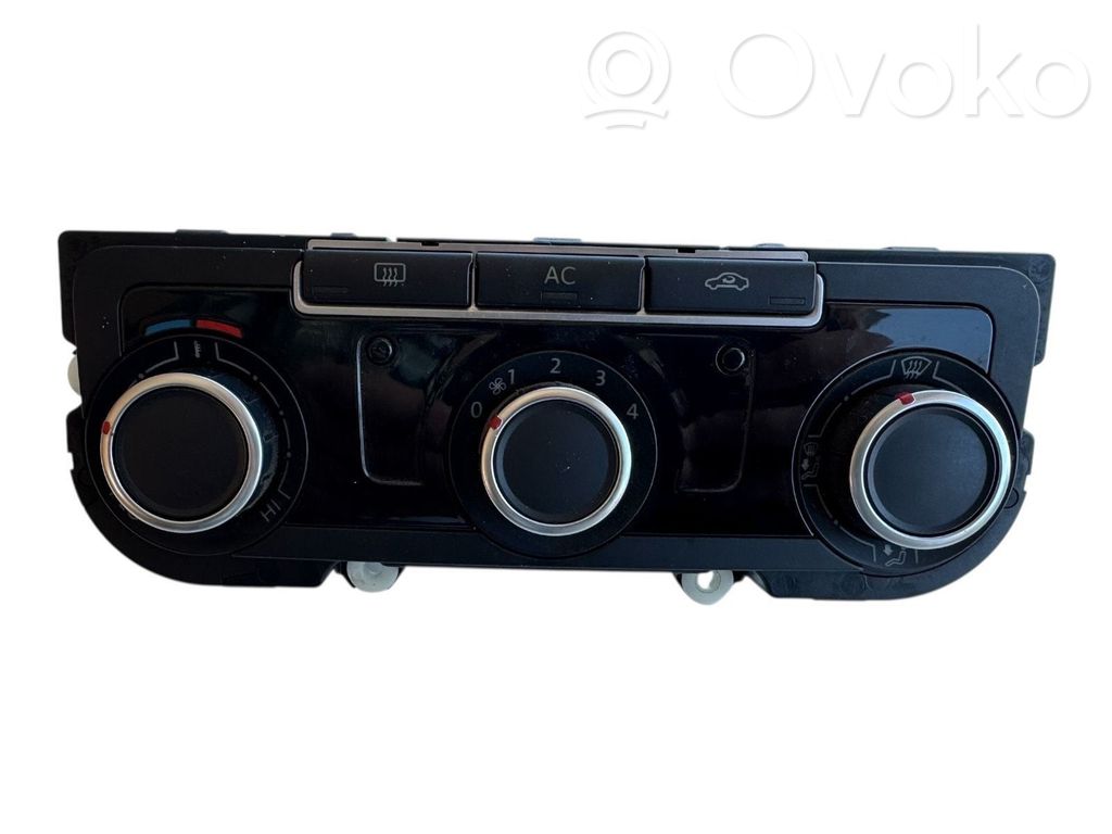 Volkswagen Golf VI Climate control unit 