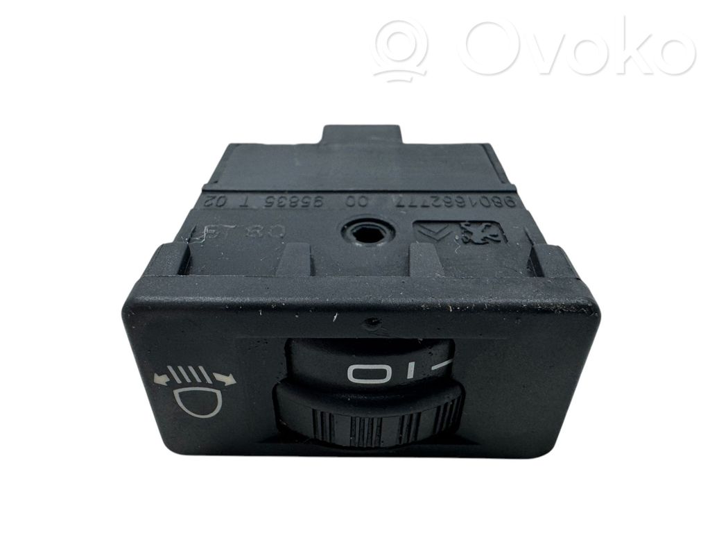 Citroen C4 II Picasso Headlight level adjustment motor 