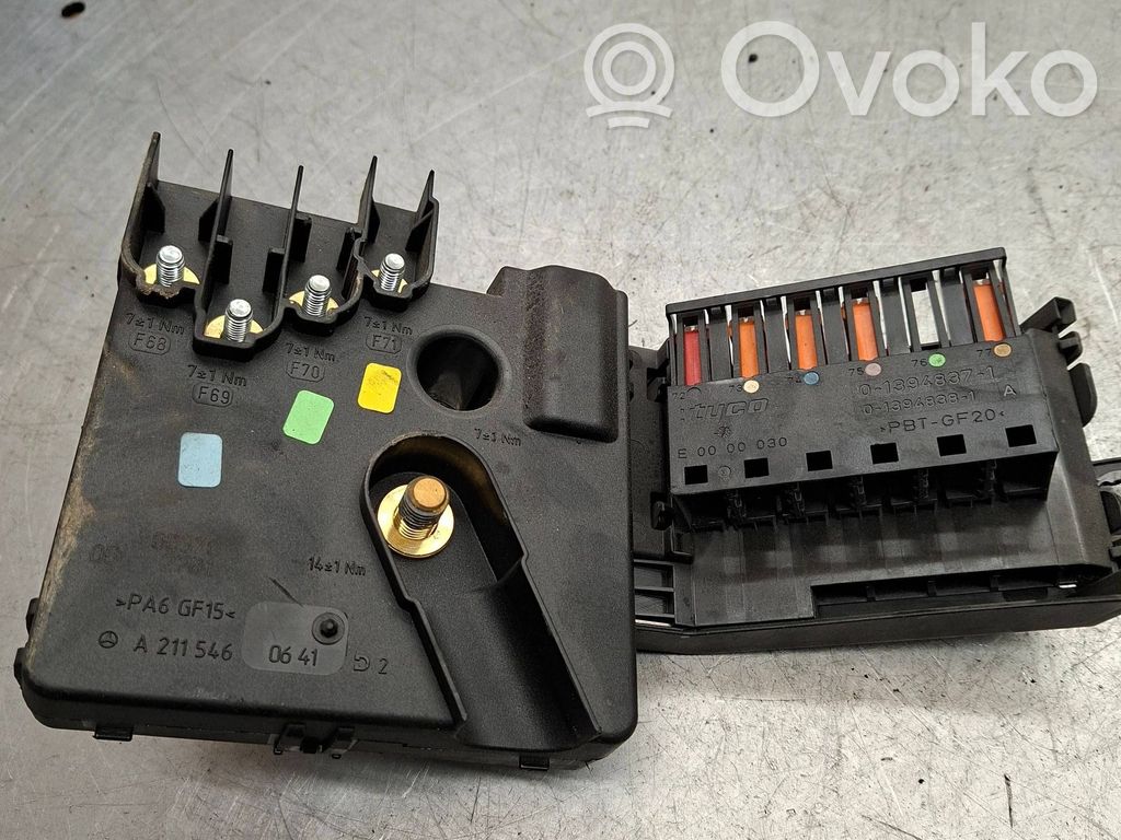 Mercedes-Benz E W211 Fuse module 