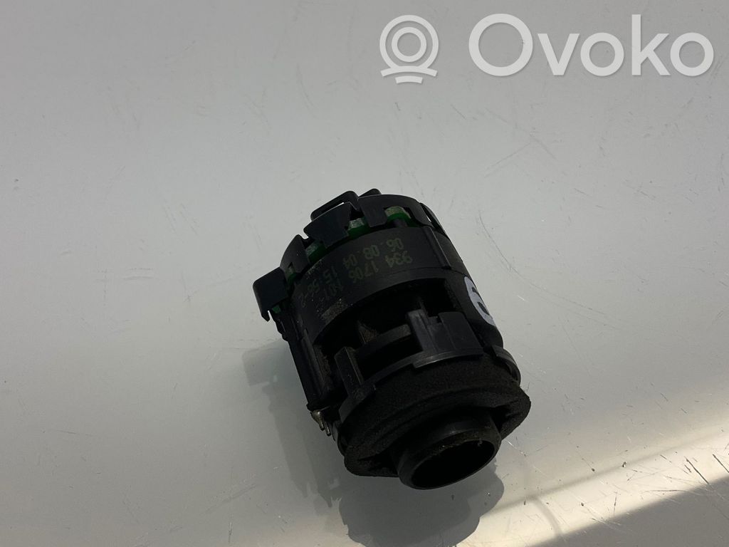 Mercedes-Benz CLS C219 Interior temperature sensor 