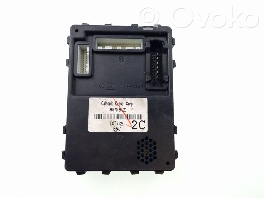 Suzuki Grand Vitara II Comfort/convenience module 